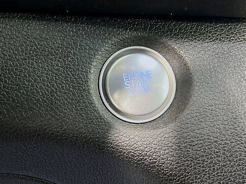 Used 2019 Hyundai Santa Fe FWD image 19