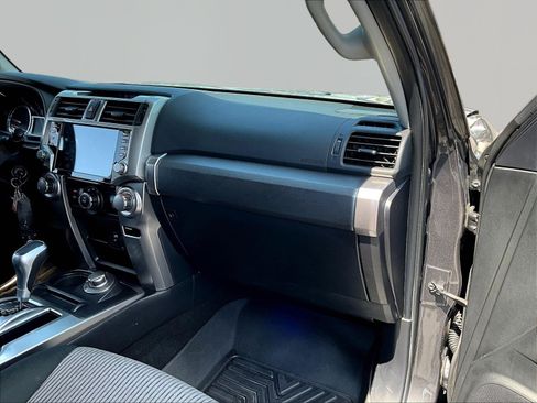 Used 2019 Toyota 4Runner SR5 AWD/4WD image 26