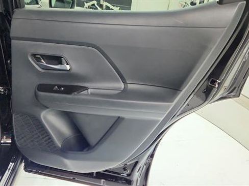 Certified 2026 Nissan Kicks SV FWD image 26