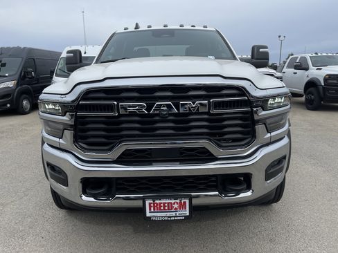 New 2026 RAM 5500 Tradesman w/ Chrome Appearance Group image 9