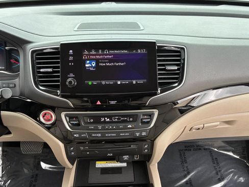 Used 2021 Honda Pilot Elite image 24
