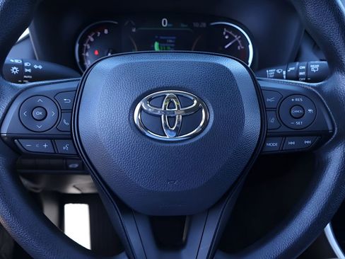 Certified 2023 Toyota RAV4 XLE w/ Convenience Package FWD image 18