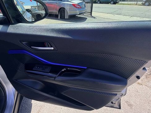 Used 2020 Toyota C-HR XLE image 26