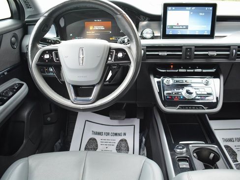 Used 2022 Lincoln Corsair Reserve w/ Equipment Group 201A image 3