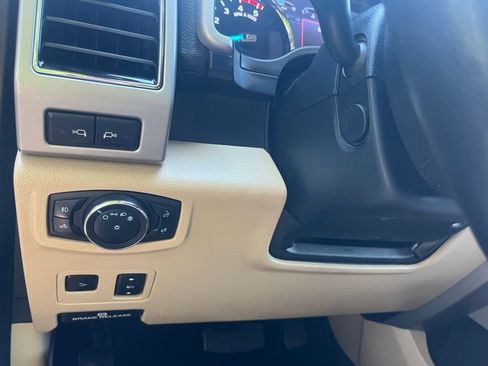 Used 2020 Ford F250 Lariat w/ Lariat Ultimate Package image 27