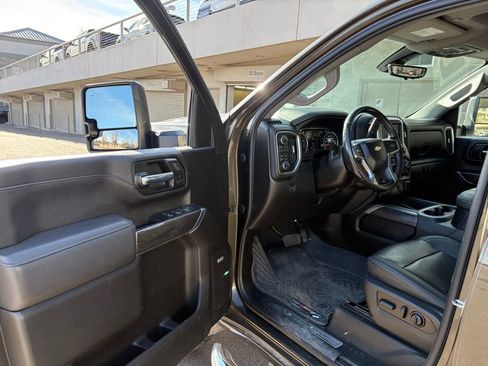 Used 2022 Chevrolet Silverado 2500 LTZ w/ LTZ Premium Package image 13