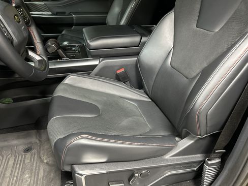 Used 2025 Ford F150 Raptor AWD/4WD image 16