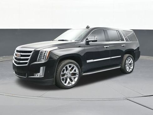 Used 2020 Cadillac Escalade Luxury image 3