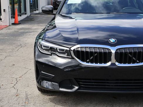Used 2022 BMW 330i Sedan w/ Driving Assistance Package RWD image 14