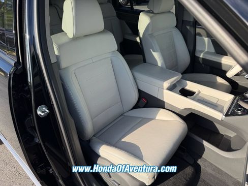 Used 2024 Hyundai Santa Fe Limited FWD image 9