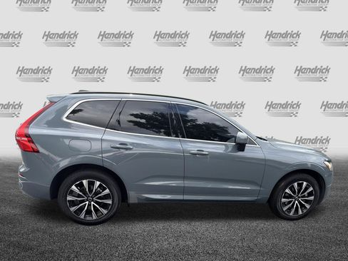 Used 2023 Volvo XC60 B5 Core w/ Climate Package FWD image 11