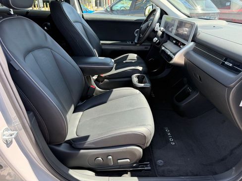 Certified 2024 Hyundai Ioniq 5 Limited AWD/4WD image 33