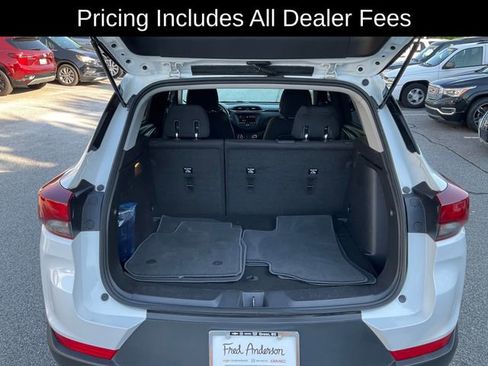 Used 2023 Chevrolet TrailBlazer LT FWD image 17
