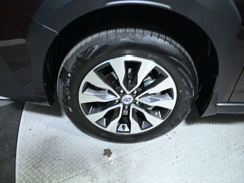 Used 2025 Subaru Outback Limited w/ Popular Package #2 image 18
