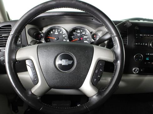 Used 2010 Chevrolet Silverado 1500 LT w/ Regional Value Package image 21