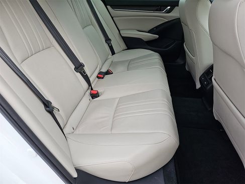 Used 2022 Honda Accord EX-L image 13