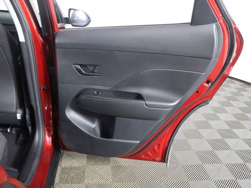 Used 2025 Hyundai Kona SE FWD image 23