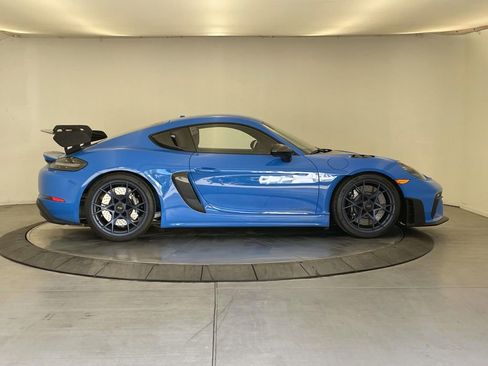 Certified 2025 Porsche 718 Cayman GT4 RS RWD image 8