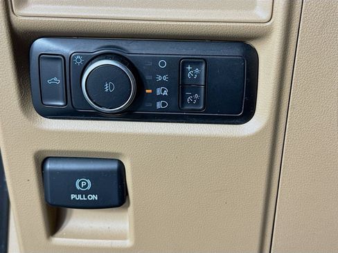 Used 2023 Ford F150 XLT AWD/4WD image 15