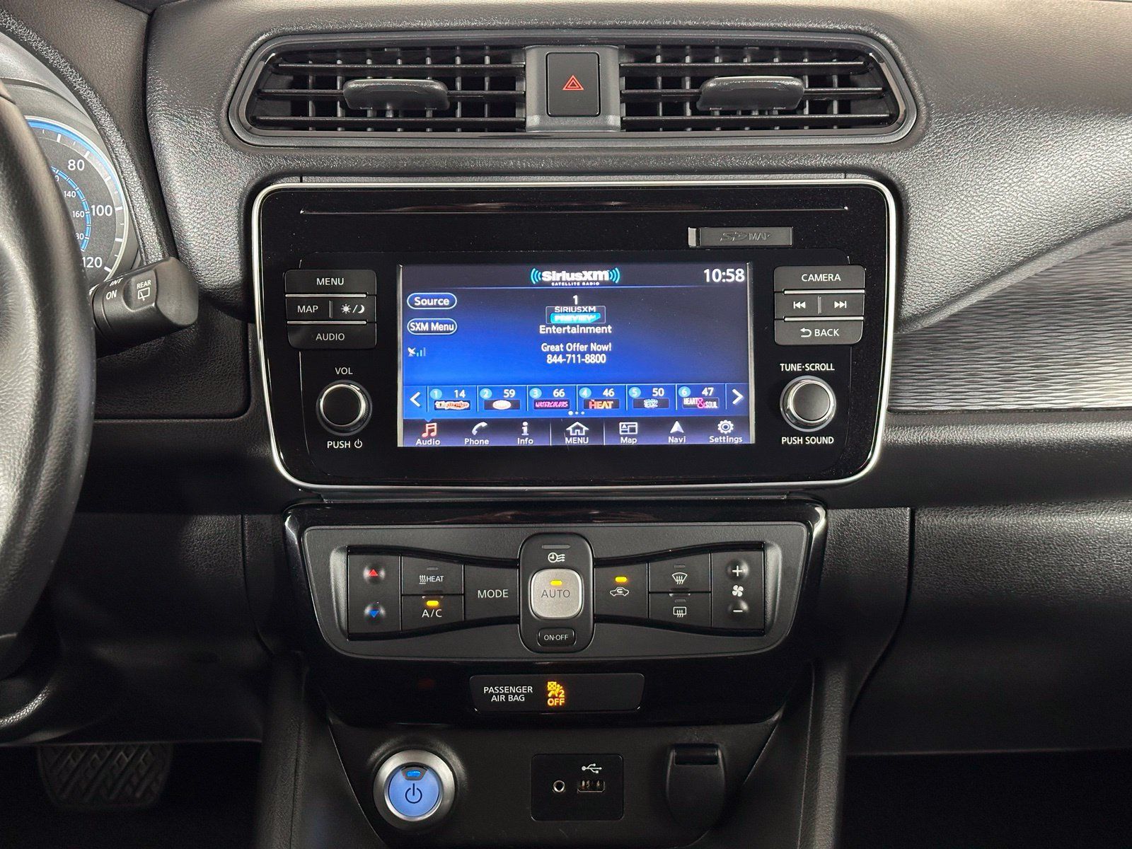 Used 2019 Nissan Leaf SV FWD image 12
