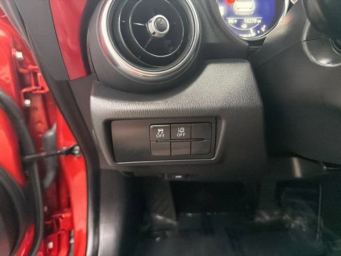 Used 2021 MAZDA MX-5 Miata Grand Touring RWD image 19