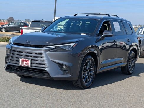 Used 2025 Lexus TX 350 FWD image 12