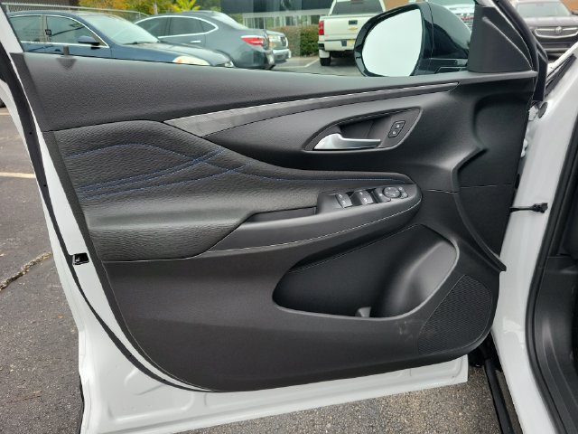 New 2026 Buick Envista Sport Touring w/ Convenience I Package FWD image 16