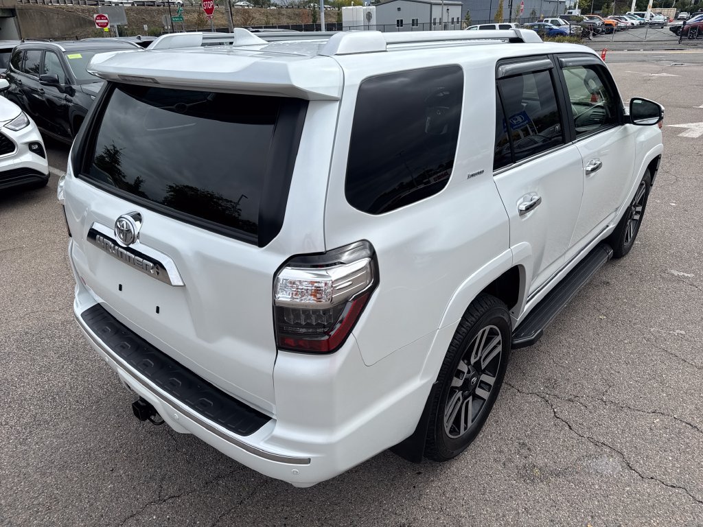 Used 2024 Toyota 4Runner Limited AWD/4WD image 8