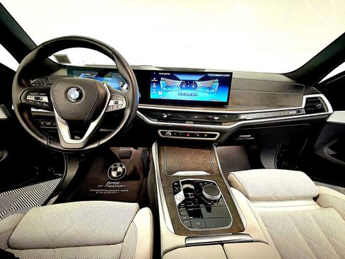 Certified 2024 BMW X5 xDrive40i w/ Premium Package image 17