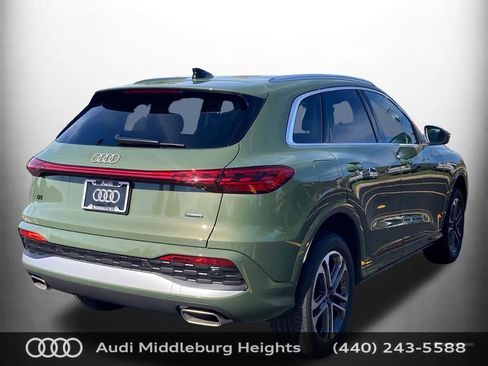 Used 2025 Audi Q5 Premium w/ Convenience Package AWD/4WD image 7