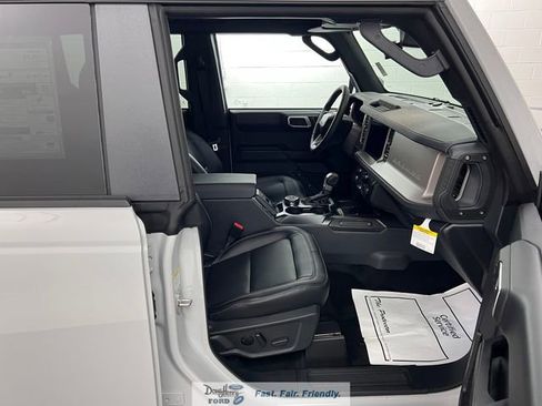 New 2026 Ford Bronco Outer Banks image 40