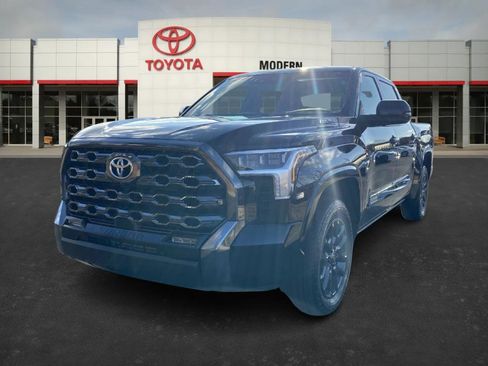 Used 2025 Toyota Tundra Platinum image 1