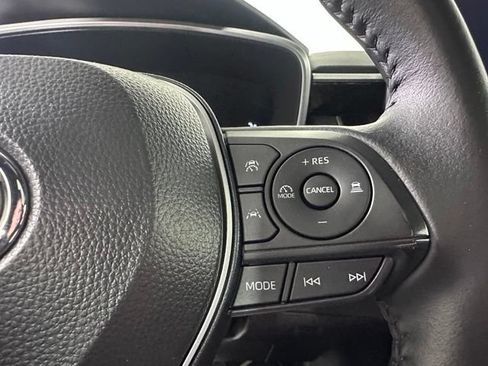 Used 2025 Toyota Corolla XSE FWD image 25