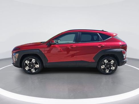 Used 2025 Hyundai Kona SEL FWD image 2