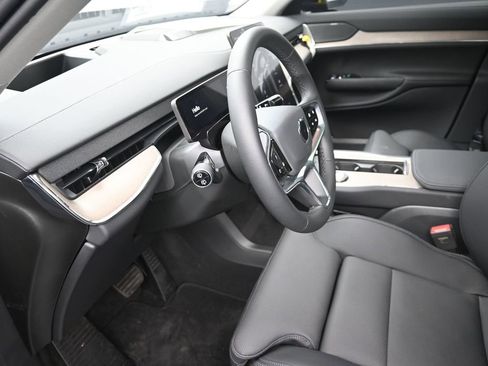 New 2025 Volvo EX90 Plus image 9