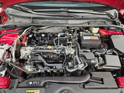 Used 2025 Toyota Corolla SE FWD image 19