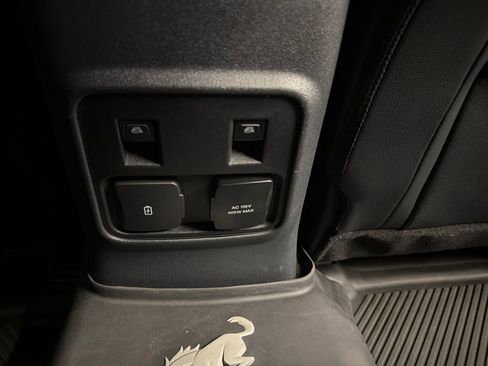 Used 2023 Ford Bronco Wildtrak AWD/4WD image 21