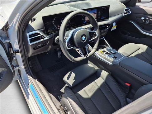 Used 2026 BMW 330i Sedan w/ M Sport Package RWD image 3