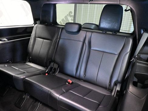 Used 2021 Ford Expedition XLT RWD image 15
