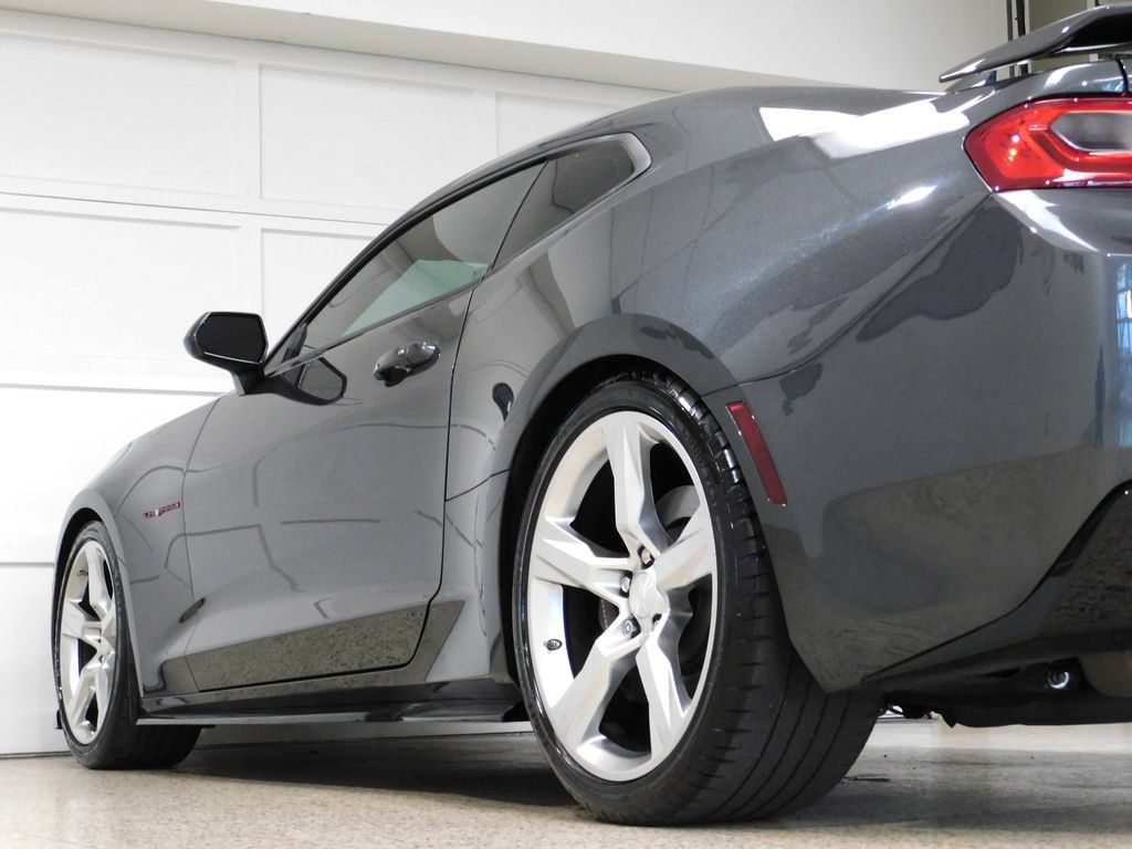 Used 2018 Chevrolet Camaro SS RWD image 58