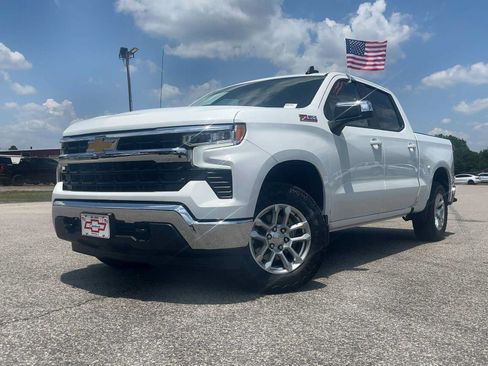 Used 2026 Chevrolet Silverado 1500 LT w/ Z71 Off-Road Package AWD/4WD image 2