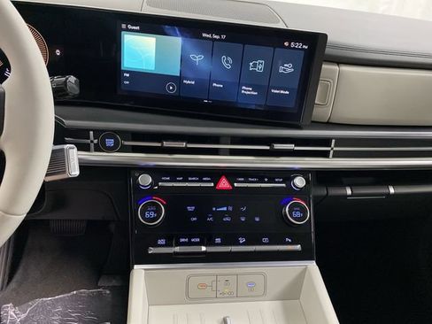 New 2026 Hyundai Santa Fe SE image 7