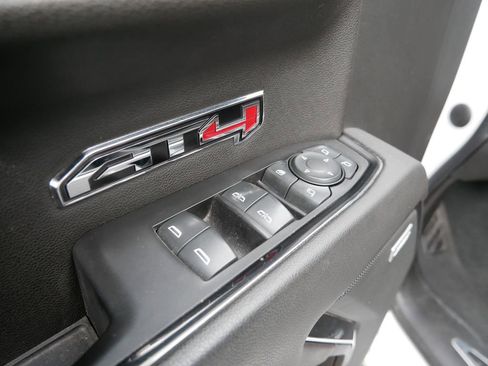 Used 2022 GMC Sierra 1500 AT4 image 16