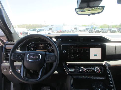 New 2026 GMC Sierra 2500 AT4 w/ AT4 Premium Plus Package AWD/4WD image 17