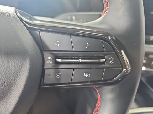 Used 2025 Chevrolet Equinox RS w/ Safety and Technology Package AWD/4WD image 25