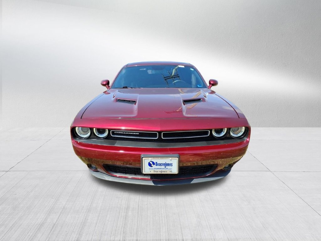 Used 2023 Dodge Challenger SXT w/ Plus Package RWD image 9