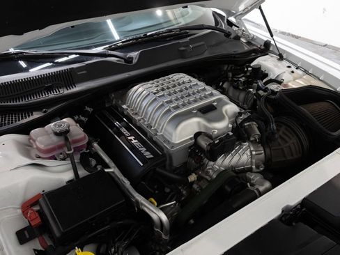 Used 2020 Dodge Challenger SRT Hellcat Redeye RWD image 33