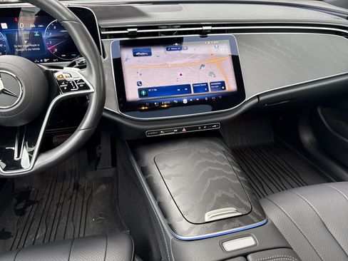 Certified 2024 Mercedes-Benz E 450 4MATIC Sedan image 36