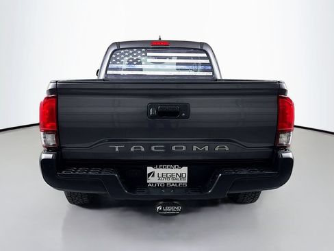 Used 2018 Toyota Tacoma SR RWD image 5