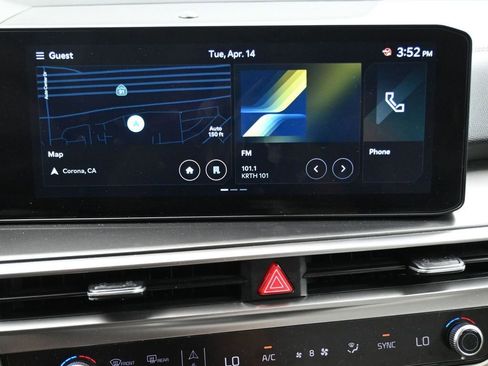 Certified 2025 Kia Sorento S w/ Panoramic Sunroof Package FWD image 21